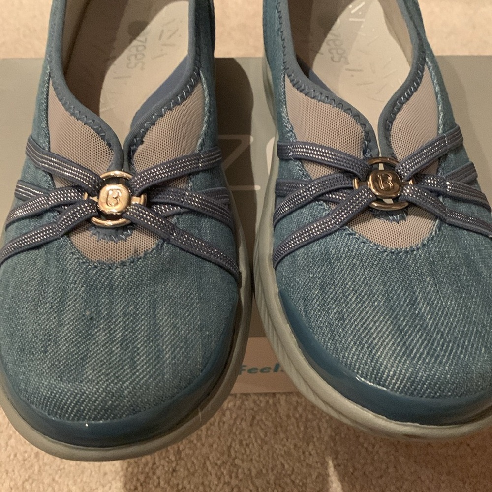 Bree’s shoes - Picture 5 of 8